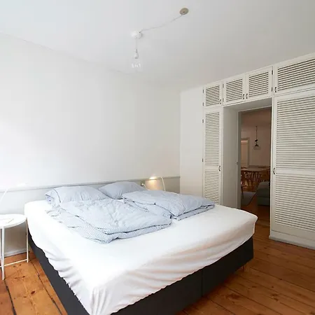 Rosengarden 8, 2 Sal